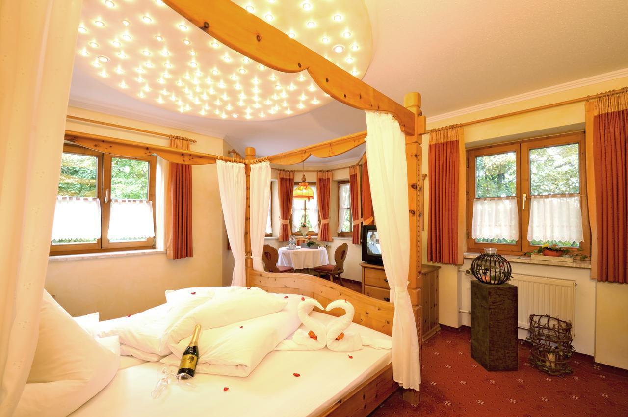 Landhotel Grüner Baum Westendorf  Exterior foto
